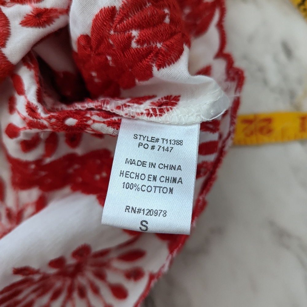 White Cotton with Red Detail Designs Off the Shoulder Entro Blouse size Small - Picture 8 of 9